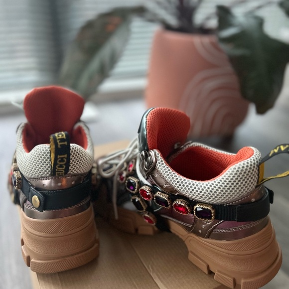 Gucci Wmns Flashtrek Crystals 
Multi color Metallic - Picture 2 of 10